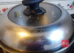 Illustration of how to make pumpkin steamed buns 13