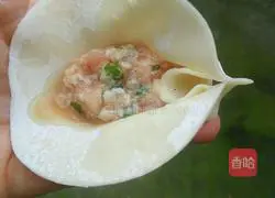 Illustration of how to make Liuye dumplings 8