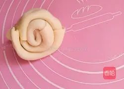 Illustration of how to make rose dumplings 8