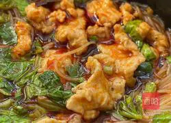 Illustration of how to make spicy rice noodles 12