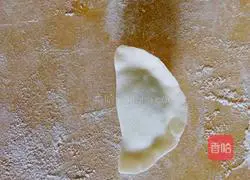 Chinese cabbage, celery and pork dumplings Illustration of how to do it 10