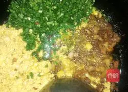 Egg, leek and meat - noodles recipe illustration 6