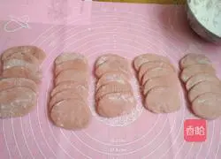 Illustration of how to make colorful rose steamed buns 9