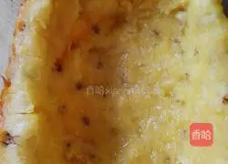 Illustration of how to make pineapple fried rice 8