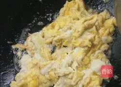 Illustration of how to make fried steamed buns 4