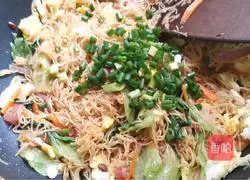 Illustration of home-style fried rice noodles 11