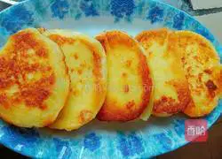 Illustration of how to make milk-flavored egg steamed bun slices 6