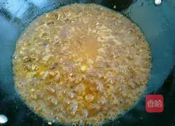 Illustration of how to make beef sauce noodles 12