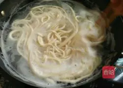 How to make Xinjiang noodles Illustration 6