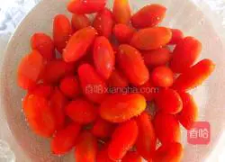 Illustration of how to make fried cherry tomatoes and egg noodles 1