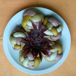 Hydrangea steamed buns