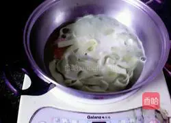 Meat and Vegetarian Carrot Noodles Recipe Illustration 7