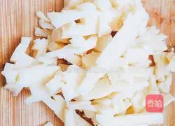 Spicy Illustration of how to make cabbage and cheese fried rice 5