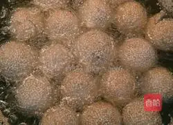 Fried sesame seeds Illustration of making glutinous rice balls 16