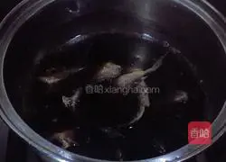 Recipe for crispy steamed bun fish Illustration 4