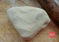  Illustration of how to make millet flour jujube cake 9