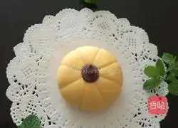 Illustration of how to make pumpkin steamed buns 12
