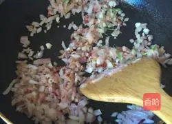 Illustration of how to make clam noodles made from dumpling skins 11