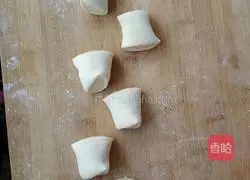 Illustration of how to make lotus leaf cake 2