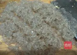 How to make steamed buns stuffed with cabbage and vermicelli Illustration 6