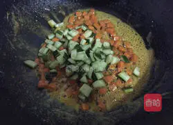 Illustration of how to make curry egg fried rice 6