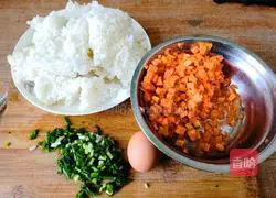 Carrot Illustration of how to make fried rice 1