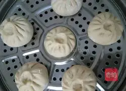 Illustration of how to make corn buns 12