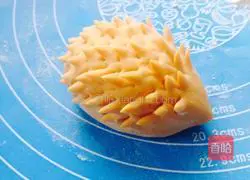 Pumpkin Hedgehog Steamed Buns Recipe Illustration 11