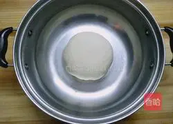 Illustration of how to make fried steamed buns 3