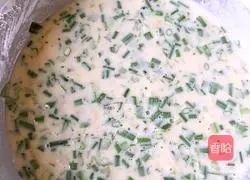 Illustration of how to make shrimp egg pancake 4