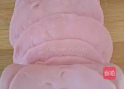 Illustration of how to make rose steamed buns 5