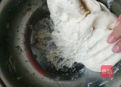 Illustration of how to make brown sugar buns 3