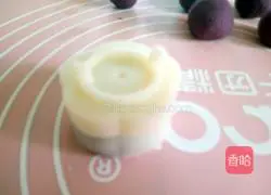 Illustration of how to make crystal steamed cake 8