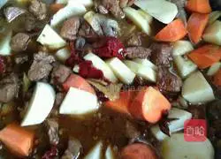 Illustration of how to make mutton stuffed pancakes 10