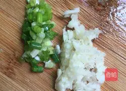 Illustration of how to make multi-element fried rice (children's version) 3