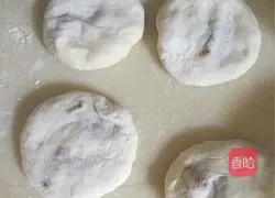 Illustration of how to make pickle pancakes 3