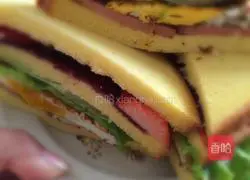 Luncheon Meat Illustration of how to make a sandwich 5