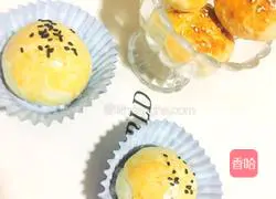 Egg Yolk Crisp + Meat Floss Pancake Recipe Illustration 12