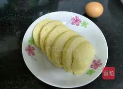 Illustration of how to make fried steamed bun slices 1