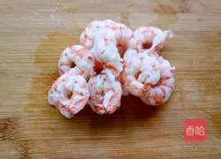 Illustration of how to make pan-fried potato and shrimp cakes 8