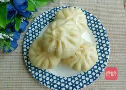 Illustration of how to make cowpea, fungus and meat buns 20