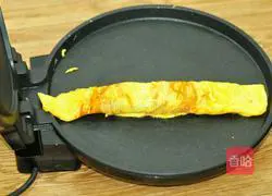 Illustration of how to make carrot and egg pancakes 7