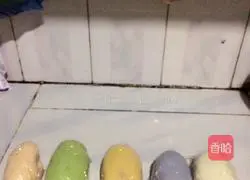 Illustration of how to make rainbow dumplings 2