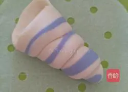 Illustration of how to make conch-shaped steamed buns with meat buns 13