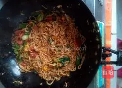 Illustration of how to make delicious fried noodles 6