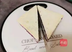 Illustration of how to make purple sweet potato and blueberry sandwich 12