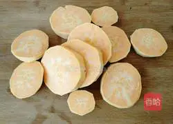 Illustration of how to make two-color hydrangea steamed buns 1