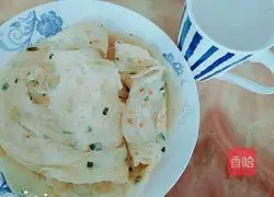 Illustration of how to make chive hand cakes 10