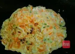 Illustration of how to make carrot and green onion cake 4