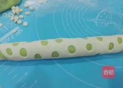  Illustration of how to make spinach steamed buns 5